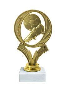 trophée de football en or