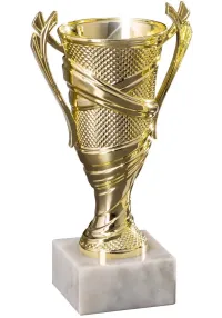 Copa dorada con asas para torneos