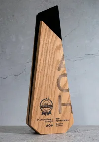 Wooden obelisk trophies