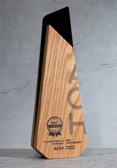 Wooden obelisk trophies Thumb