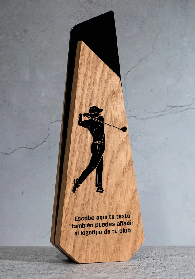 Golftrophäe aus Holz