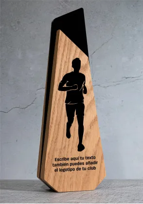 Leichtathletik-Pokal aus Holz für Crosslauf