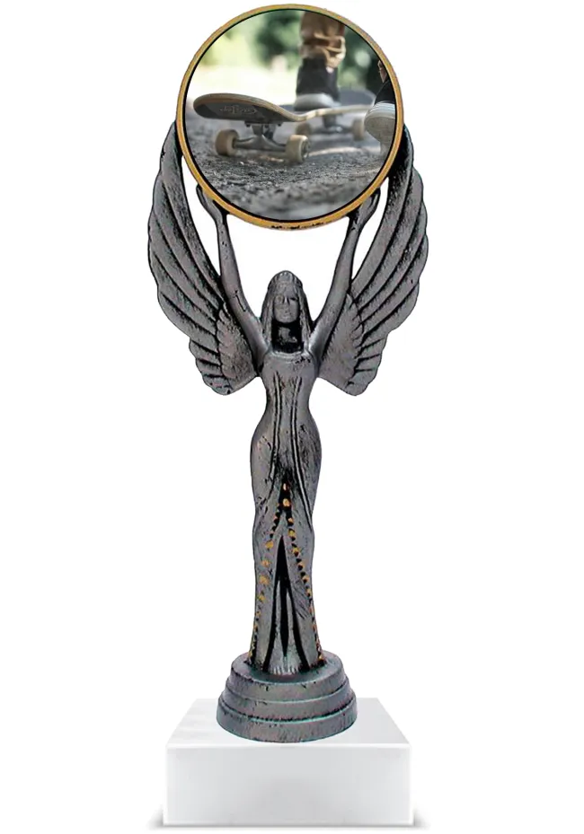Trofeo personalizado de resina monopatín