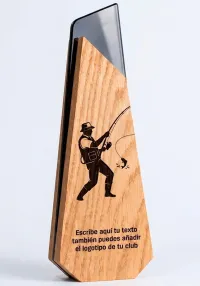 Trofeo de pesca en madera