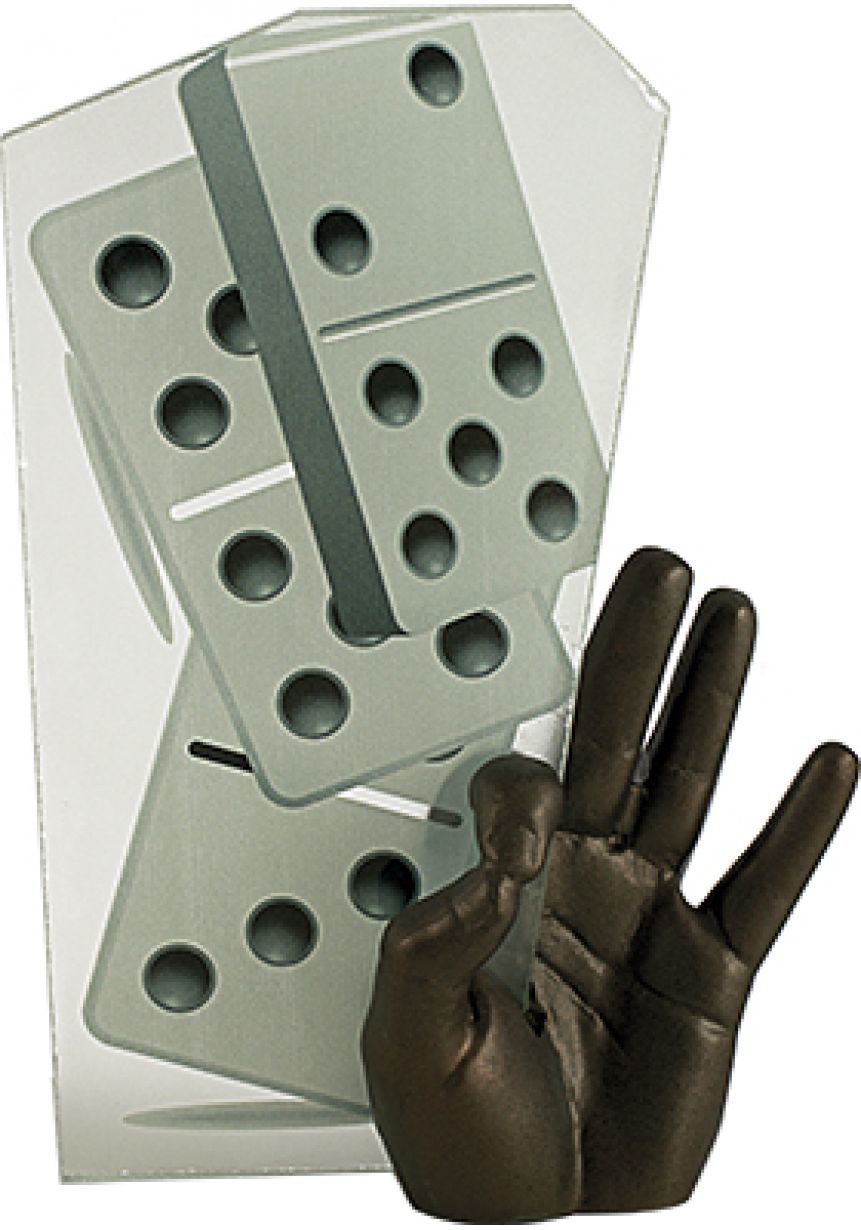 Trofeo Cristal Domino Sujeto Mano