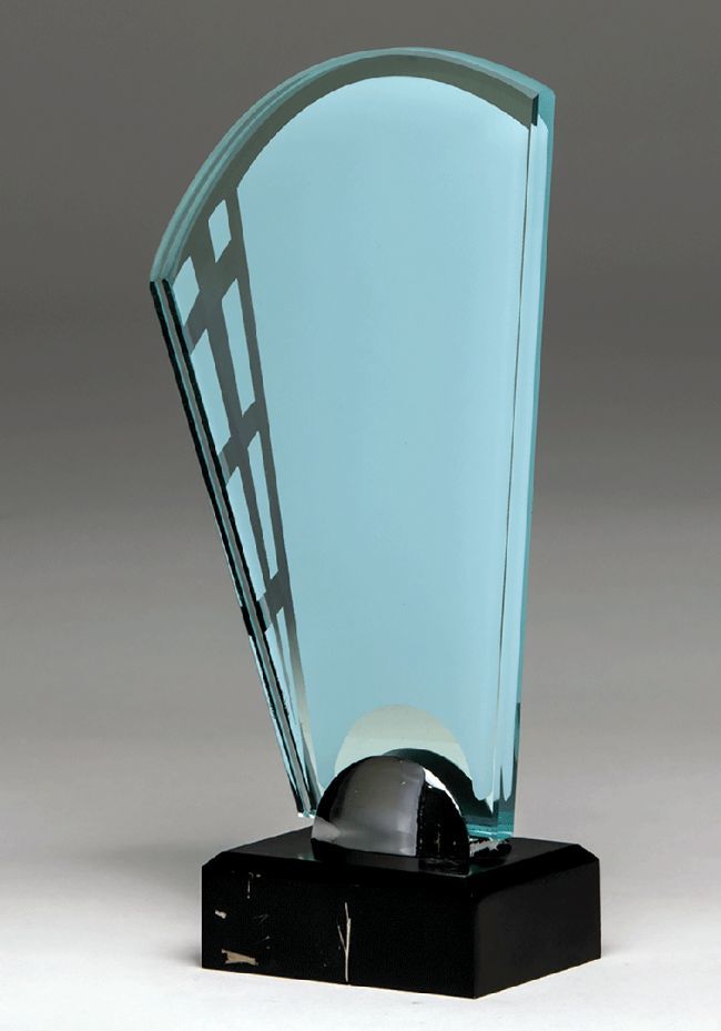 Trofeo de cristal con ventanales