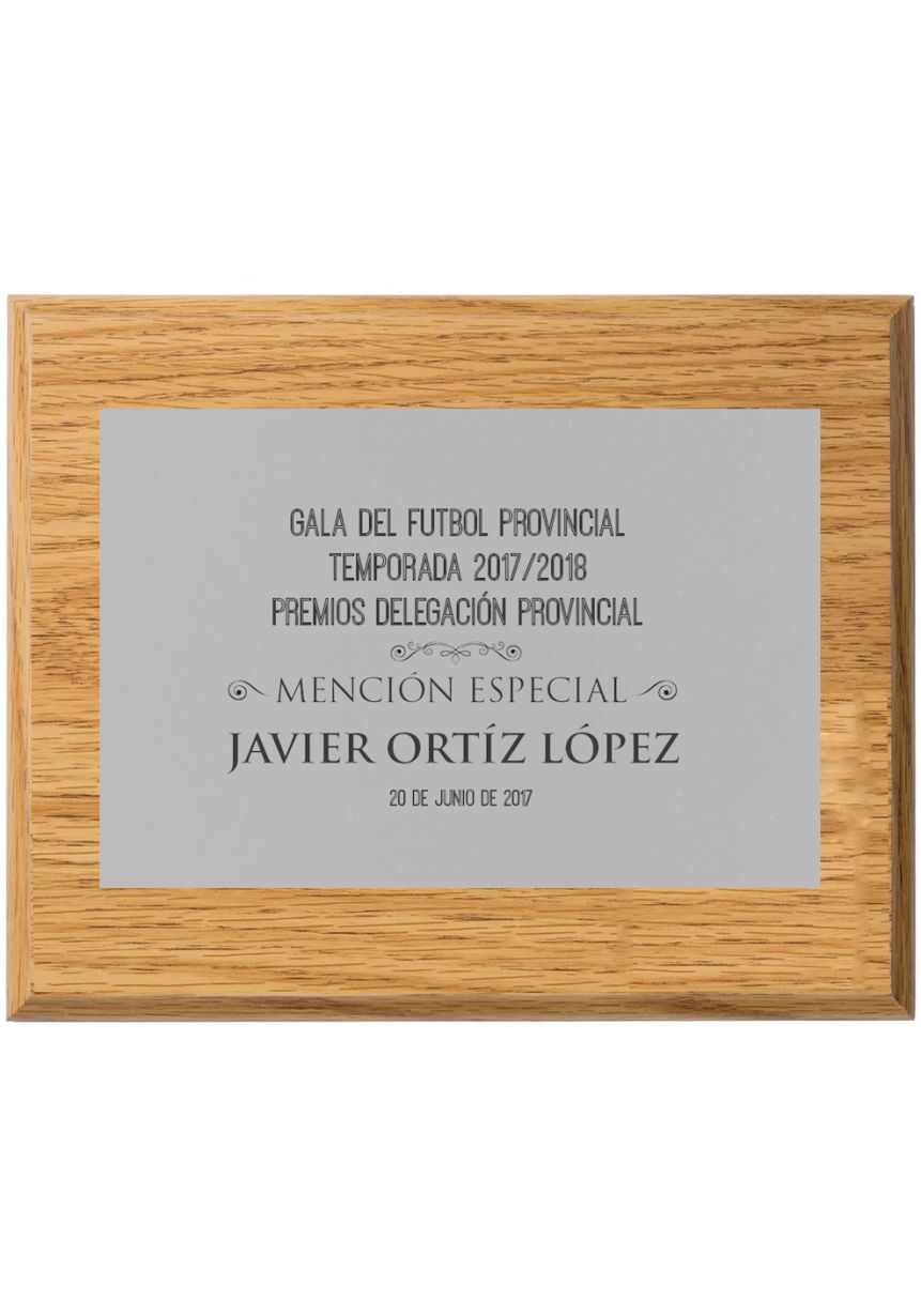 Placa de homenaje plateada con grabado roble claro