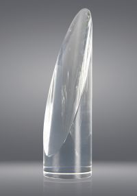 Trofeo de cristal forma prisma circular