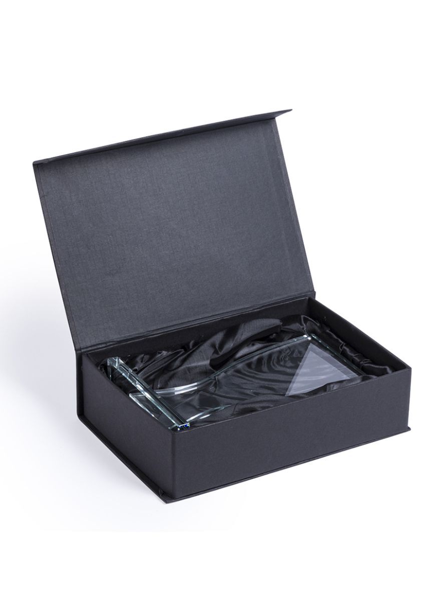 Trophäe auf Glasschalenform