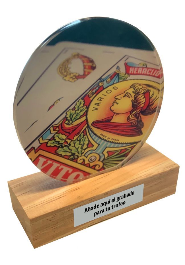 Trofeo de metacrilato y base de madera de Cartas Trofeo de metacrilato y base de madera de Cartas