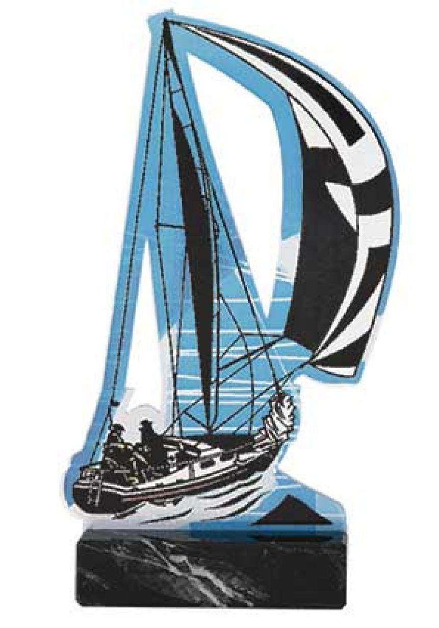 Barco de vela en soporte de mármol