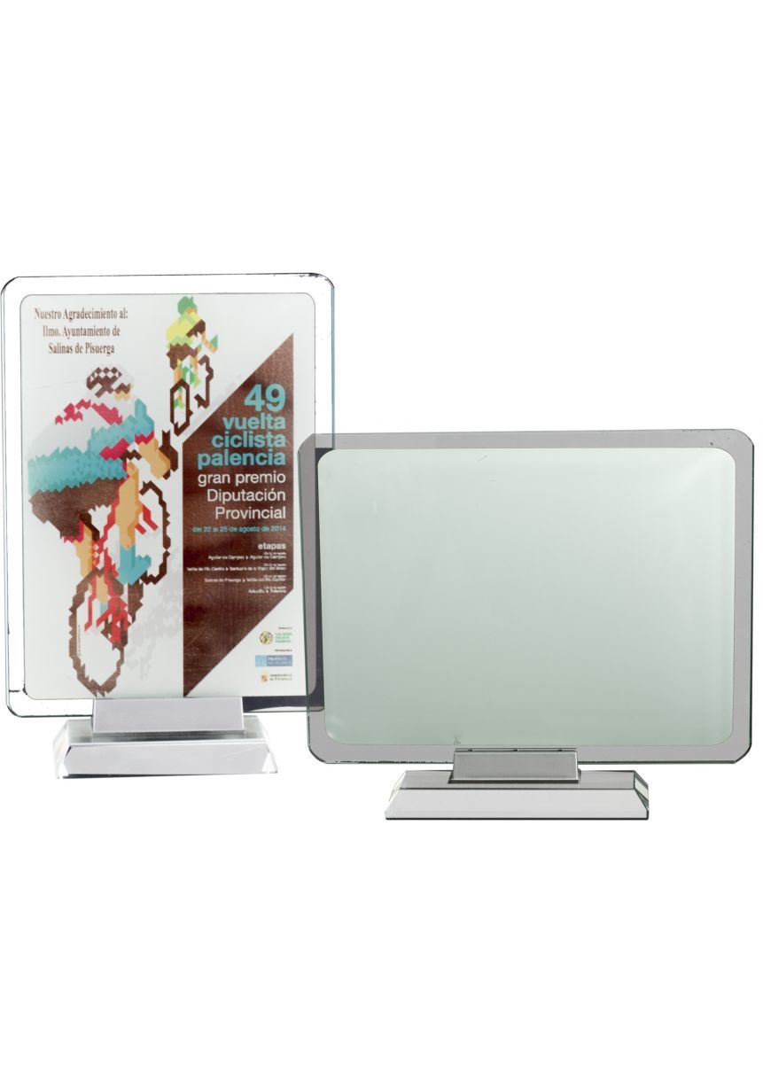 Trofeo de cristal forma rectangular redondeado sublimación color soporte aluminio base cristal