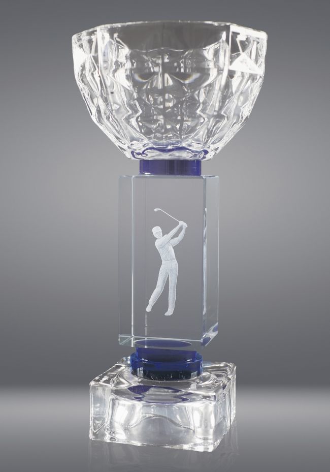 Trofeo de cristal forma copa cuerpo prisma detalle azul