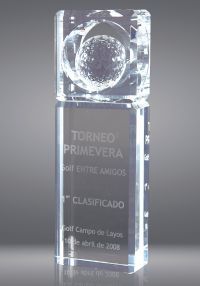 Trofeo de cristal forma prisma pelota